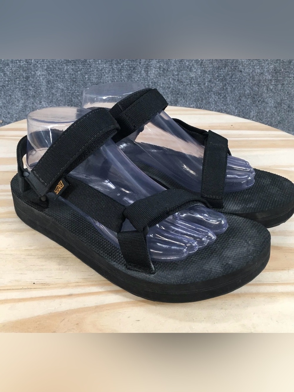 Women’s Teva Midform Universal 1090969 black platform ankle strap sandals 7 / 38
